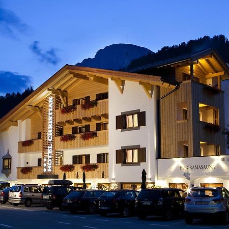 Hotel Christian Corvara In Badia Exterior foto