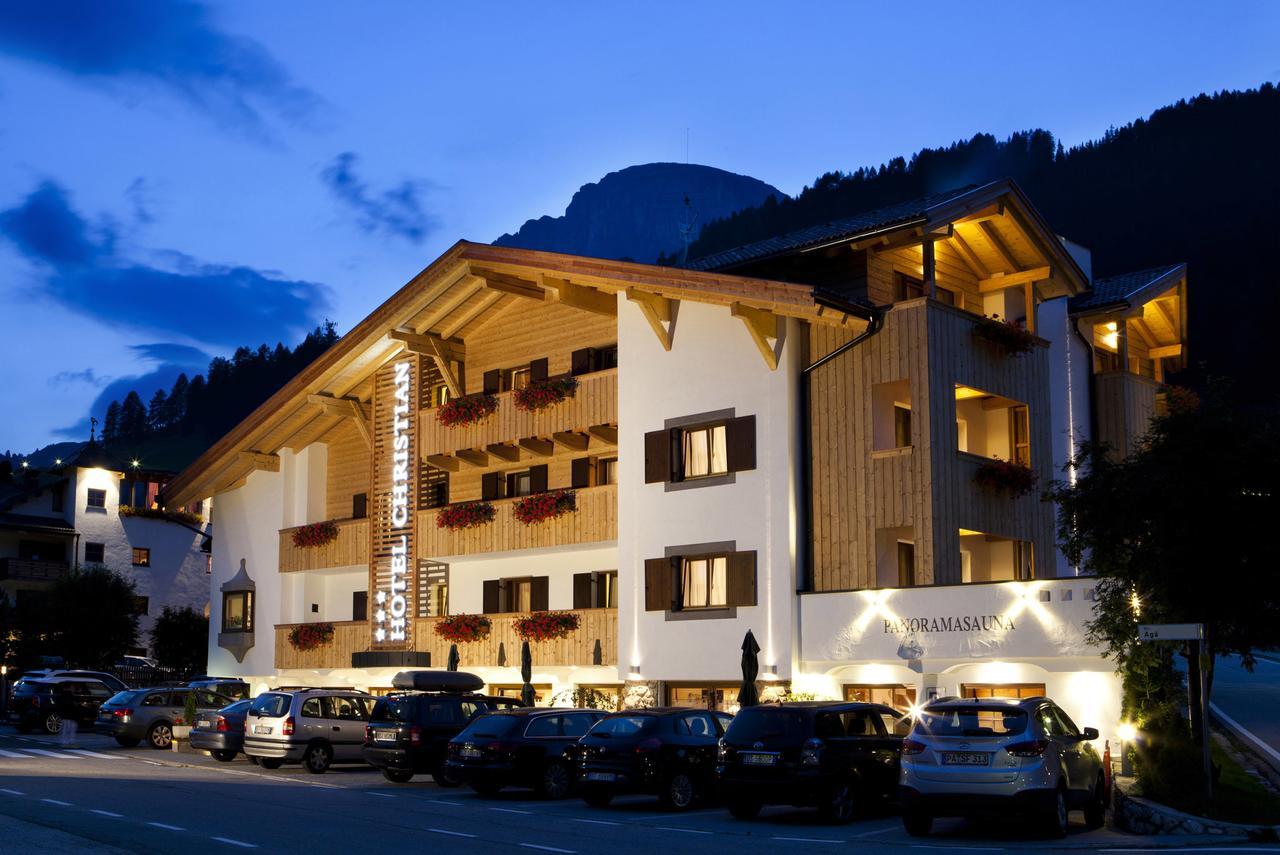 Hotel Christian Corvara In Badia Exterior foto