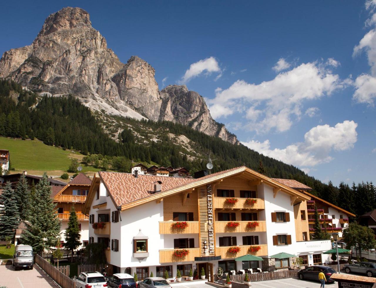 Hotel Christian Corvara In Badia Exterior foto